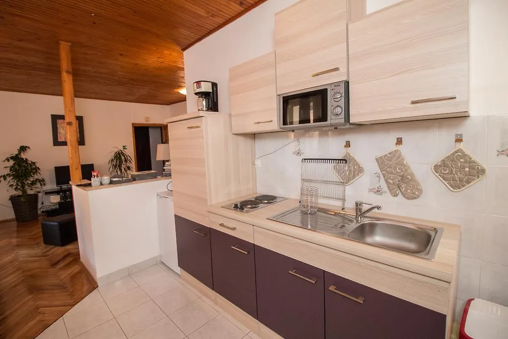 Apartment Piazza Antica Rovinj
